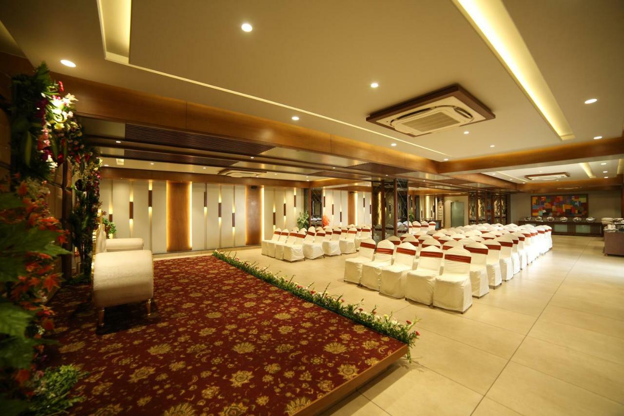 Hotel Avaante Ahmedabad Formerly Known As The Orchid Hotel Exteriér fotografie