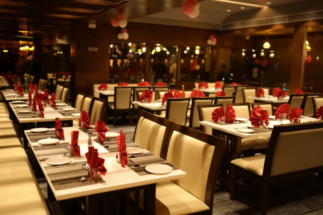 Hotel Avaante Ahmedabad Formerly Known As The Orchid Hotel Exteriér fotografie