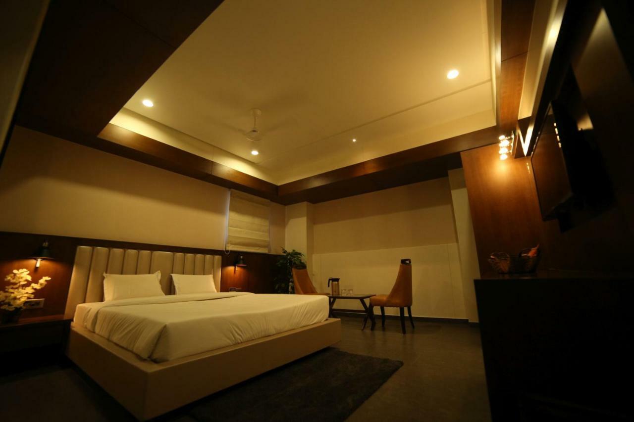 Hotel Avaante Ahmedabad Formerly Known As The Orchid Hotel Exteriér fotografie